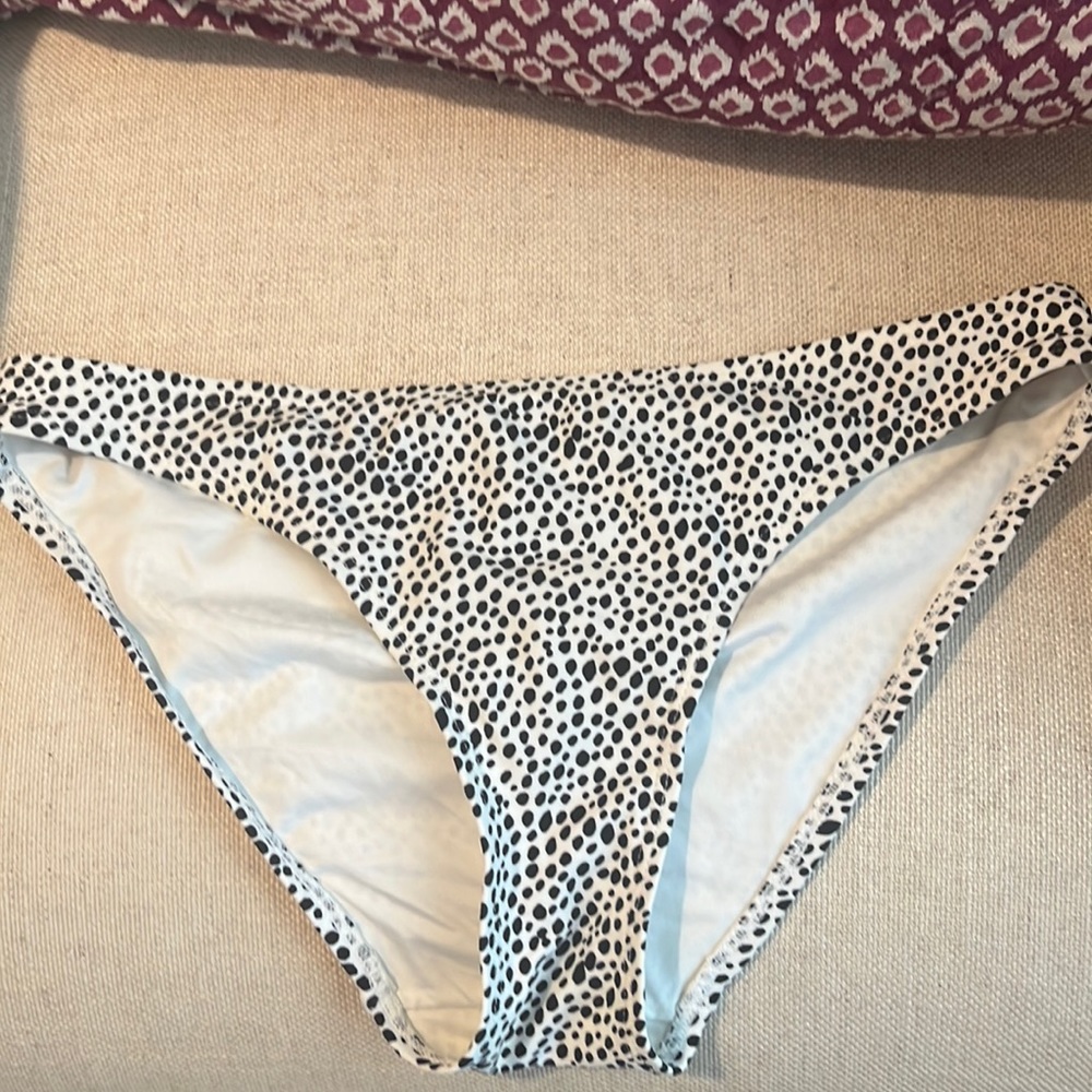 Spotted bikini bottoms small